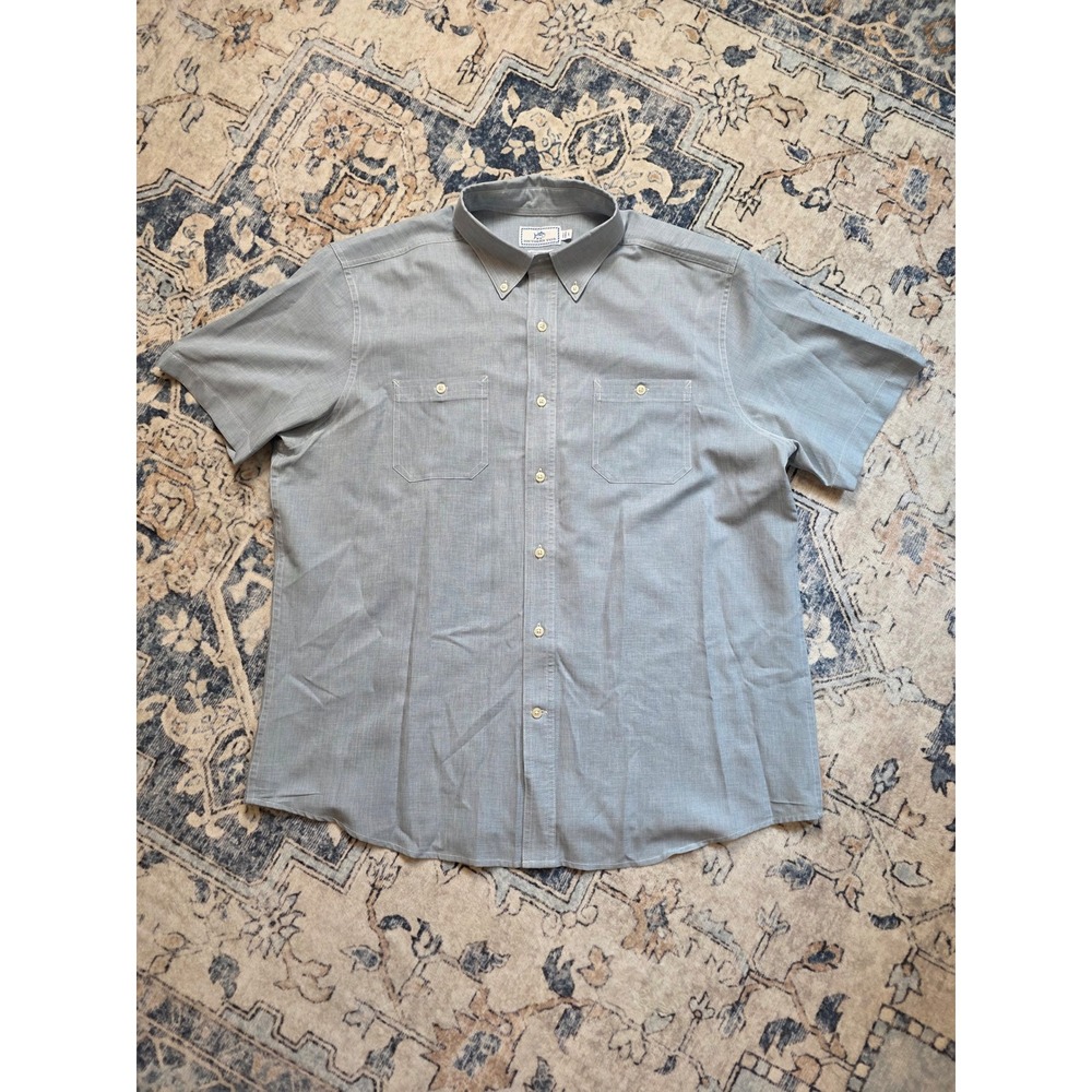 NWOT Southern Tide Size L Short Sleeve Light Blue Front Pocket Collared Polo